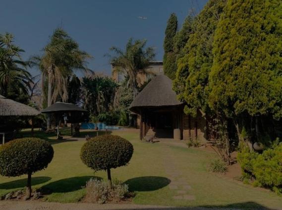 Aero Guest Lodge Kempton Park Exterior photo